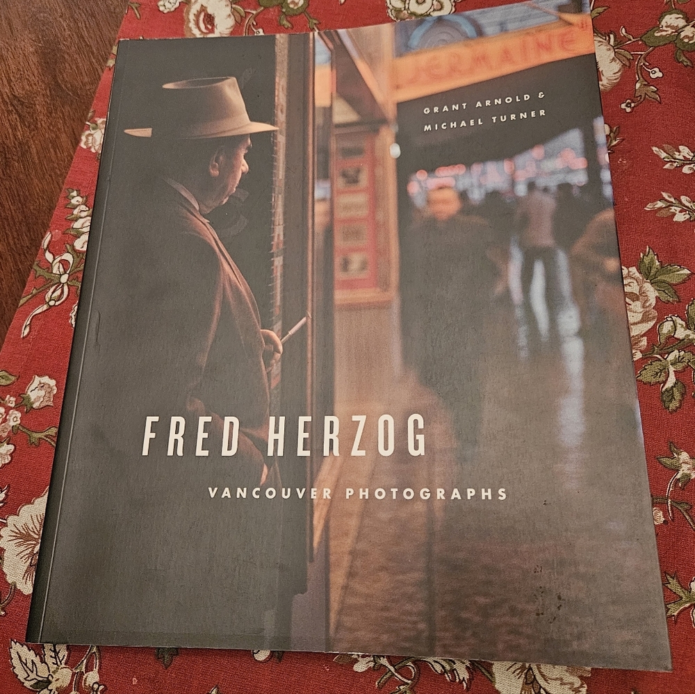 Fred Herzog: Vancouver Photographs Book (2007) - Picture 3 of 5